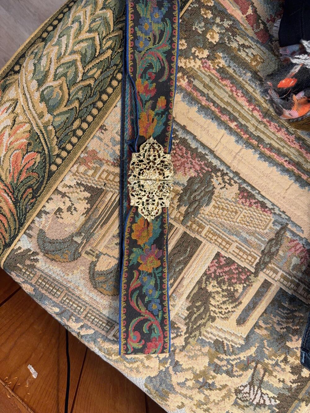 Floral Tapestry Waist Belt Womens One Size Multicolor Wide Metal Buckle Boho